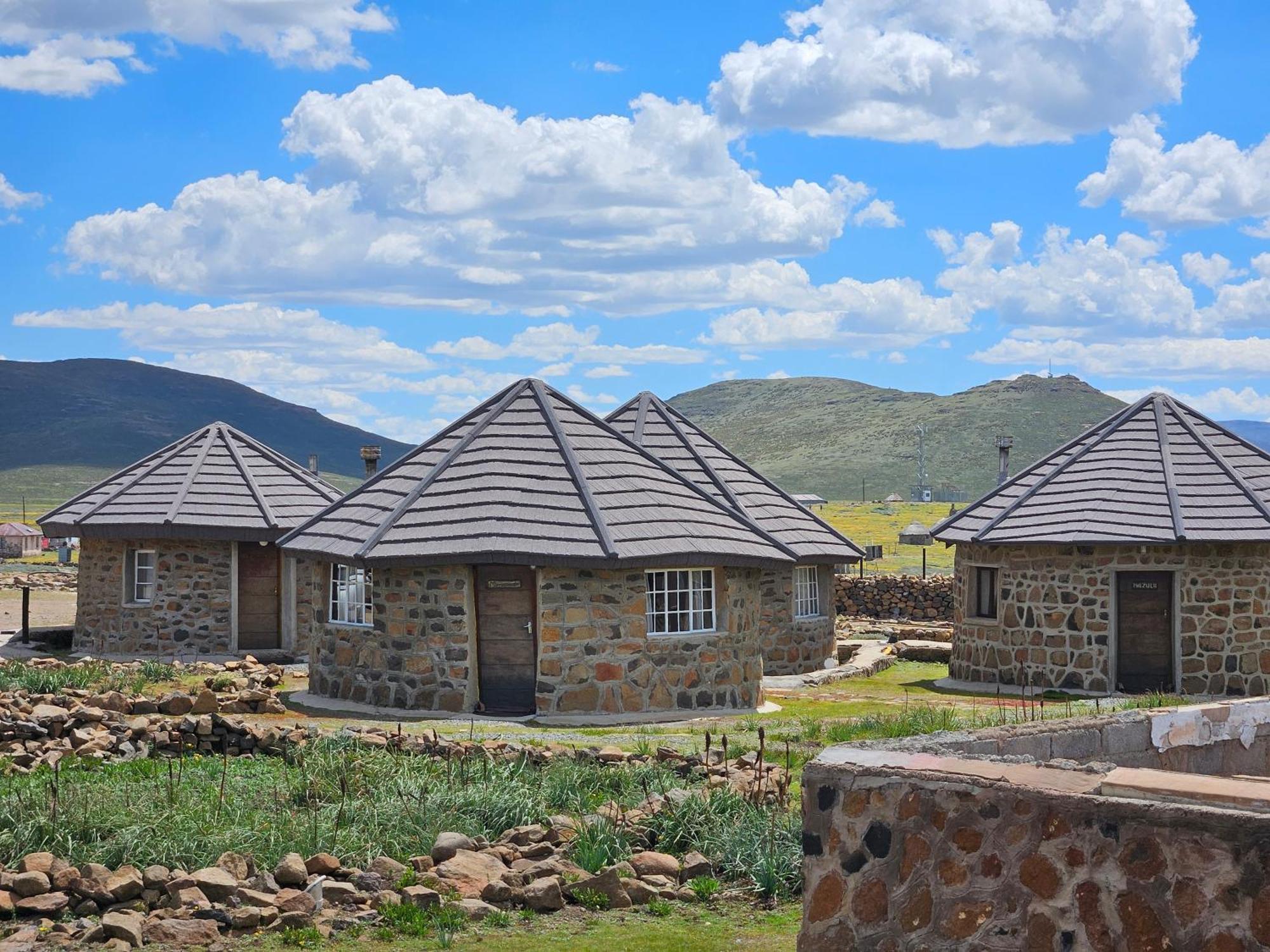 Sani Mountain Escape Hotel Mokhotlong Buitenkant foto
